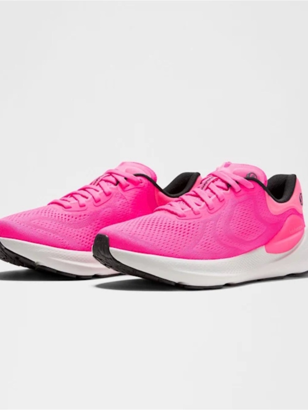 NWOT lululemon Women's Beyondfeel Running Shoe Size 7.5